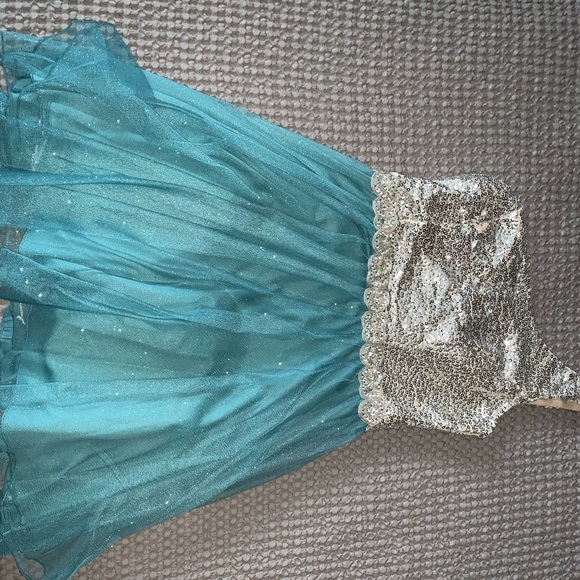 Blue and silver homecoming dress - Picture 2 of 2